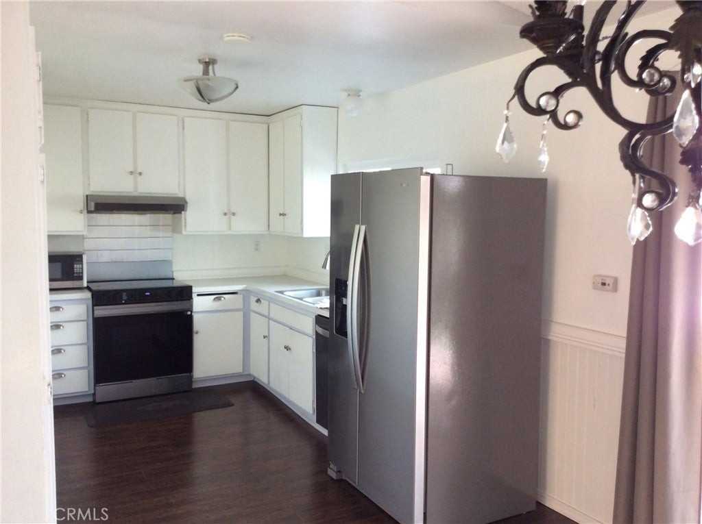 13053 Caravel St - Photo 4 of 25