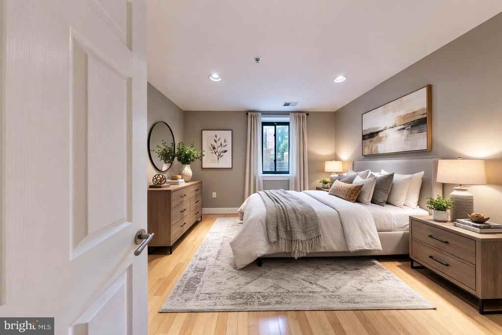 6 Rhode Island Ave Nw ##2 - Photo 7 of 28