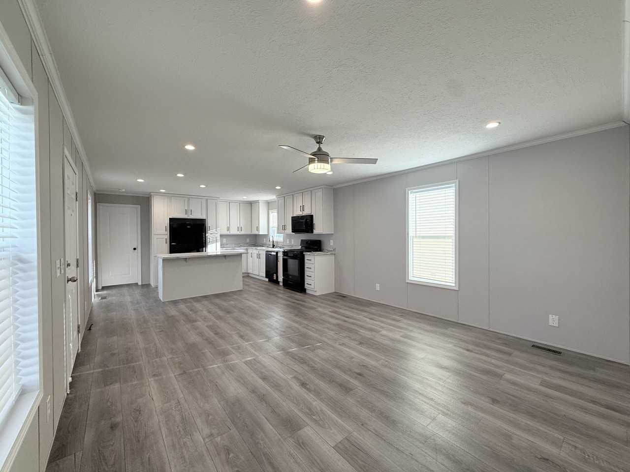 29649 Cambridge Ct #256 - Photo 3 of 21