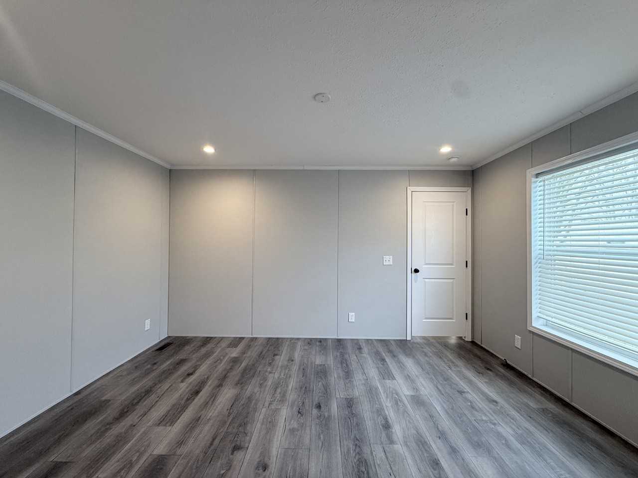 29649 Cambridge Ct #256 - Photo 7 of 21