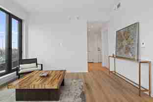 585 Avenue Glengarry #425 - Photo 1 of 1