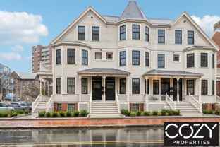 384 Harvard St - Photo 1 of 1