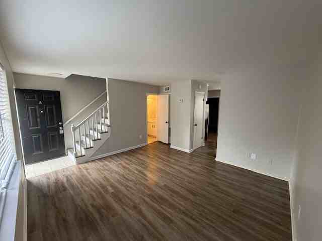 252 Luden Dr #252A - Photo 5 of 18