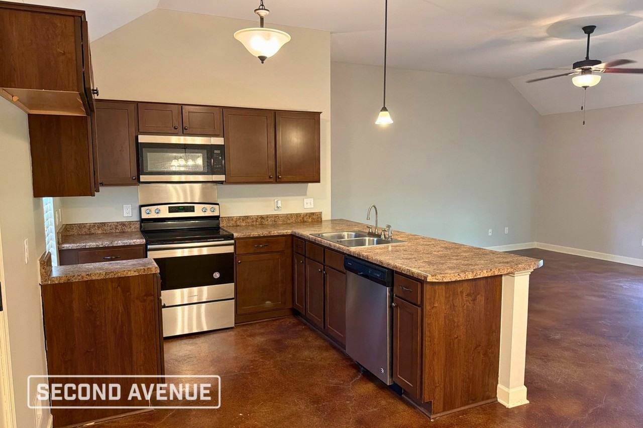 8943 Smith Ranch Dr - Photo 2 of 18