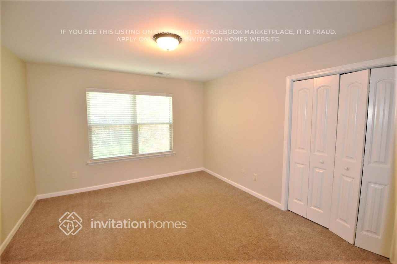 526 Crestmont Ln - Photo 6 of 18