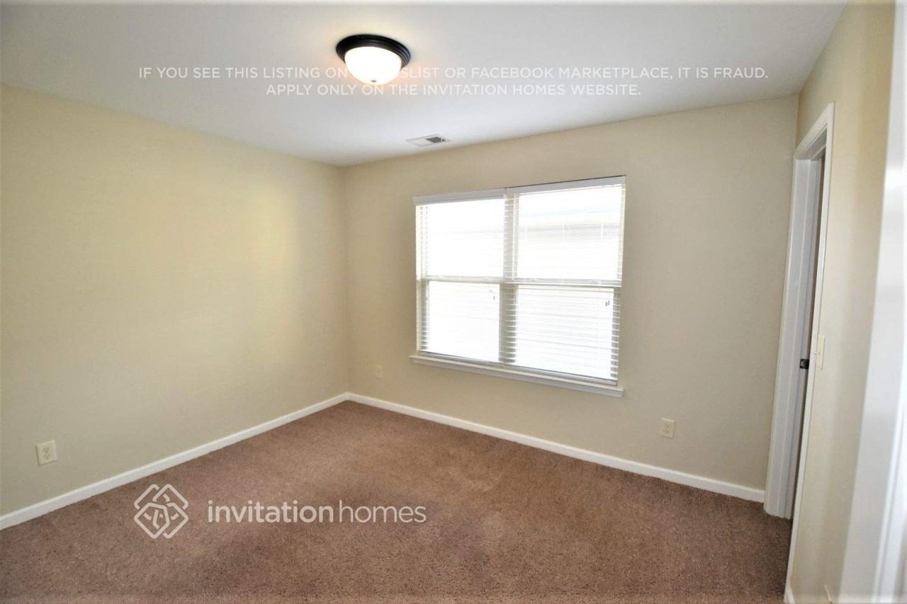 526 Crestmont Ln - Photo 7 of 18