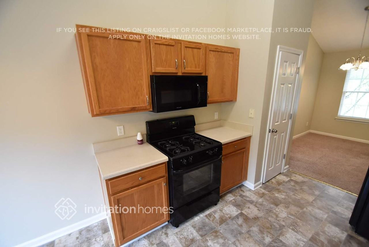 1198 Winding Down Way - Photo 4 of 14