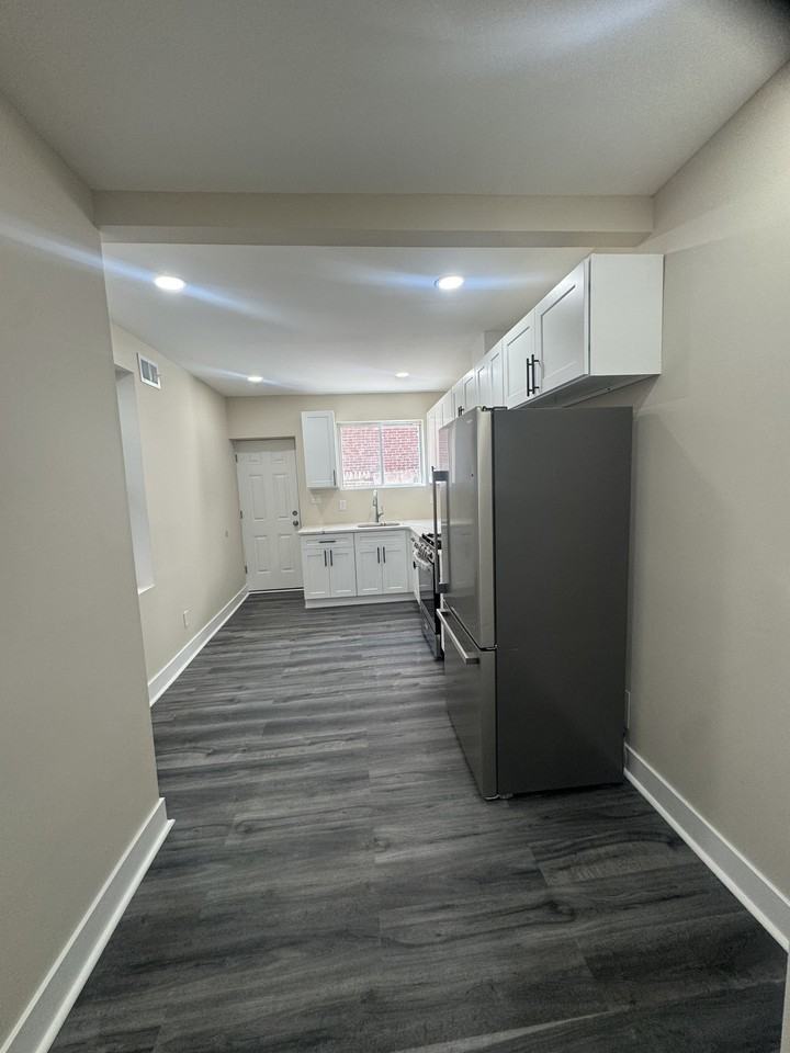 459 E High St #1 - Photo 7 of 14