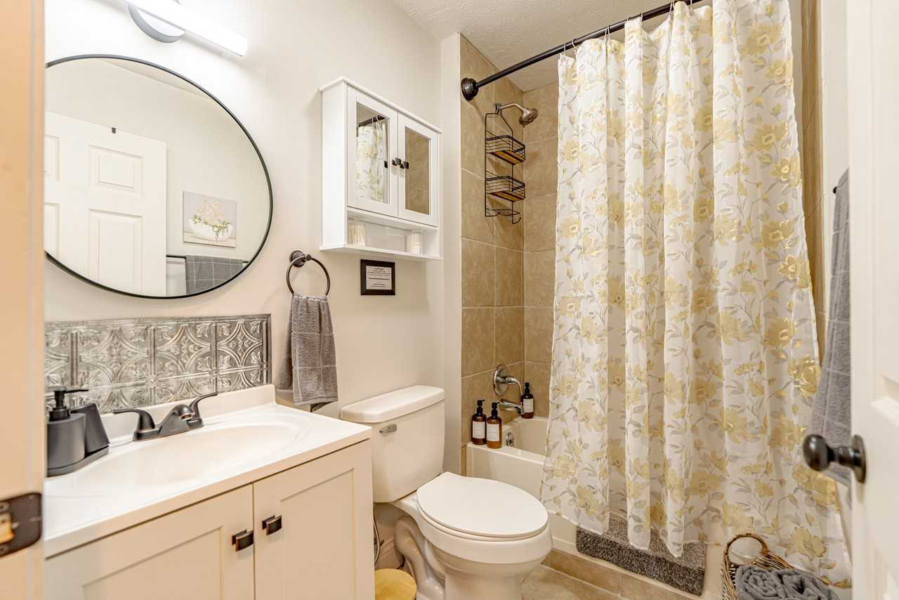 306B Main St #1 - Photo 4 of 18