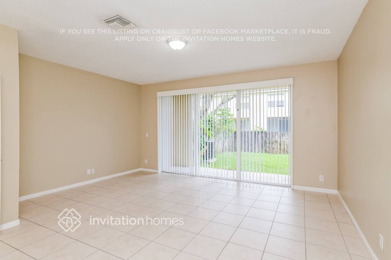9814 Porta Leona Ln - Photo 5 of 18