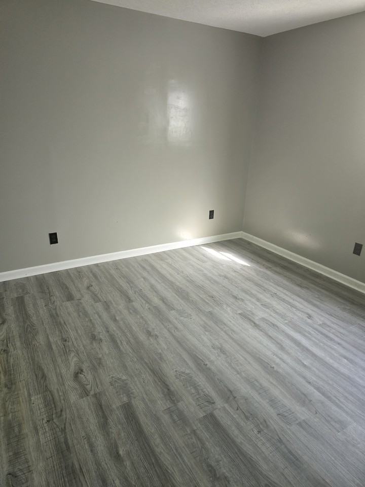 3421 Shanks Ln #3 - Photo 3 of 11