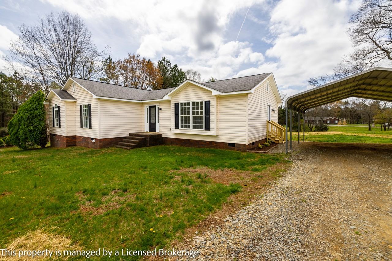 6323 Old Beatty Ford Rd #1 - Photo 2 of 35