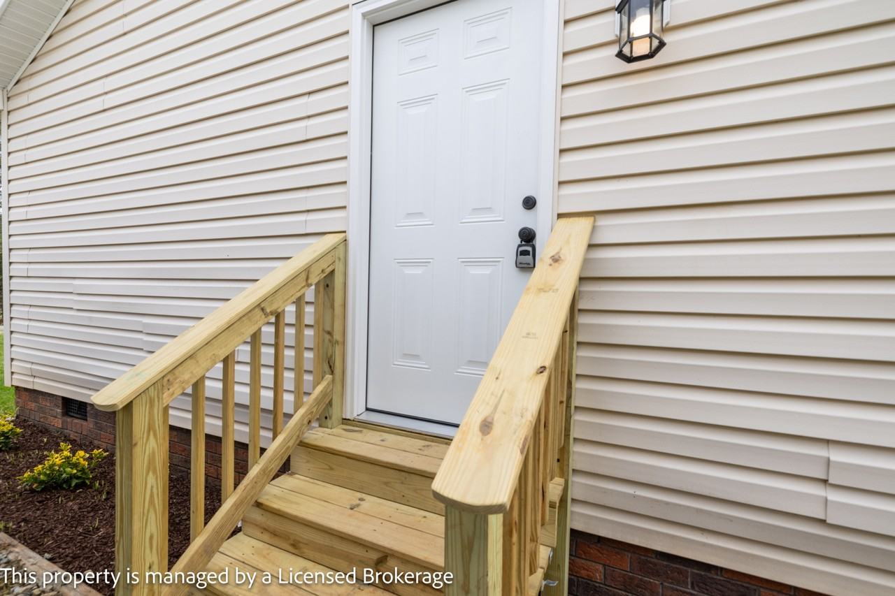 6323 Old Beatty Ford Rd #1 - Photo 5 of 35