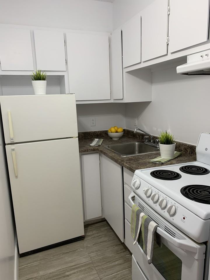 1300 Boulevard de la Côte-Vertu - Photo 5 of 15