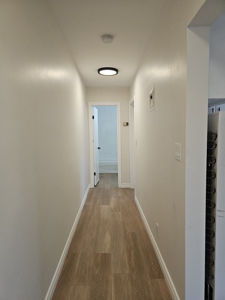 34 Carleton St S - Photo 6 of 9