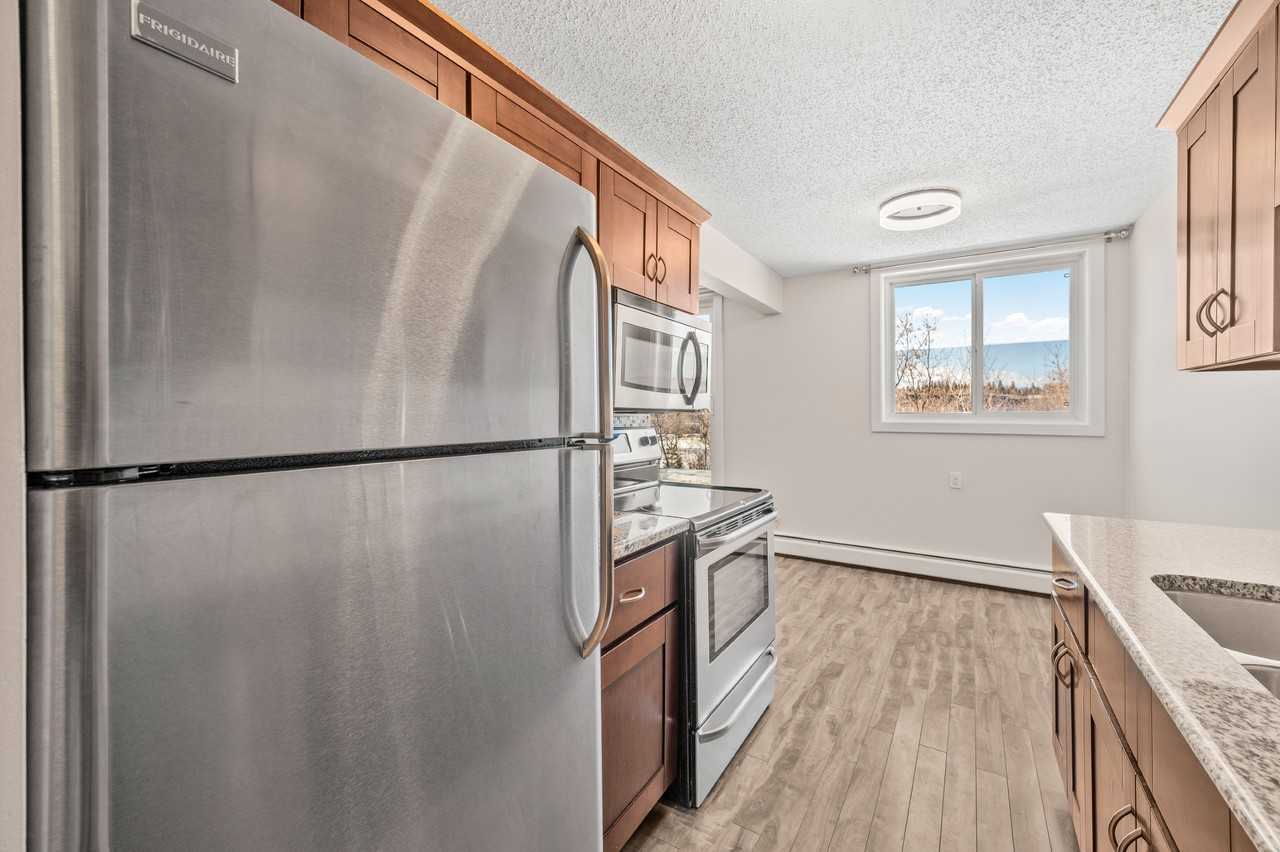 Alture Waterfront - Photo 2 of 26