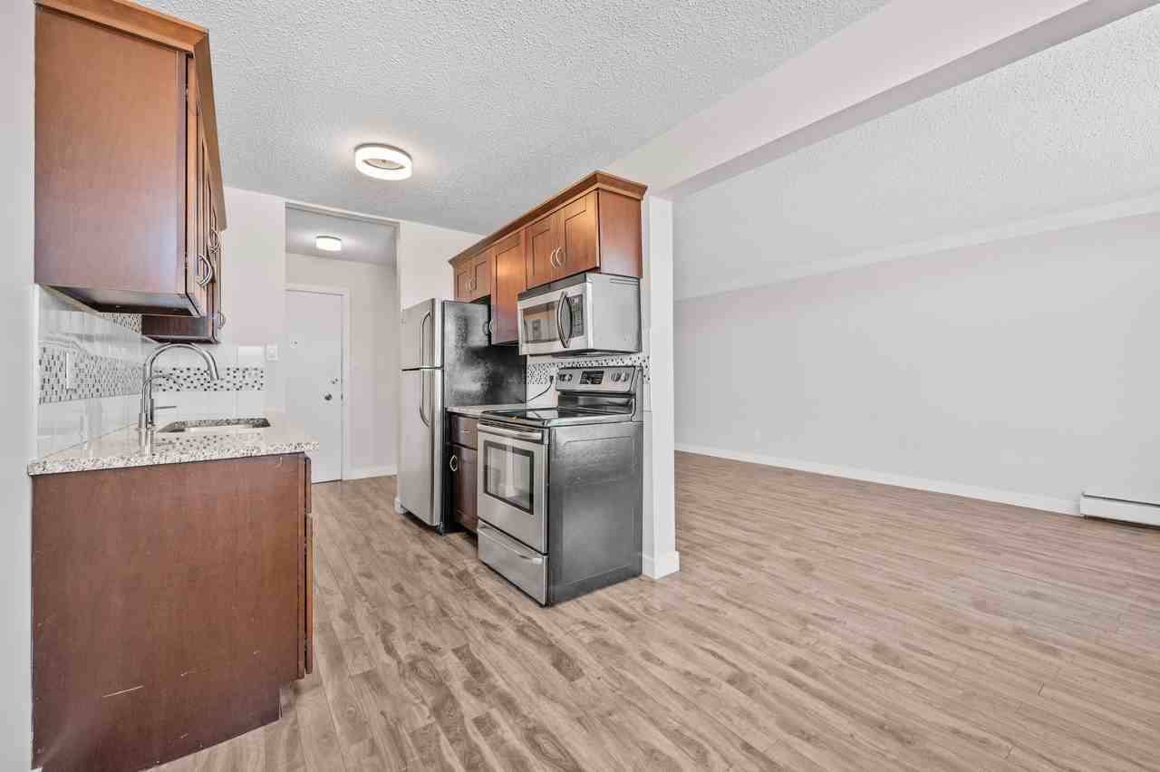 Alture Waterfront - Photo 5 of 26