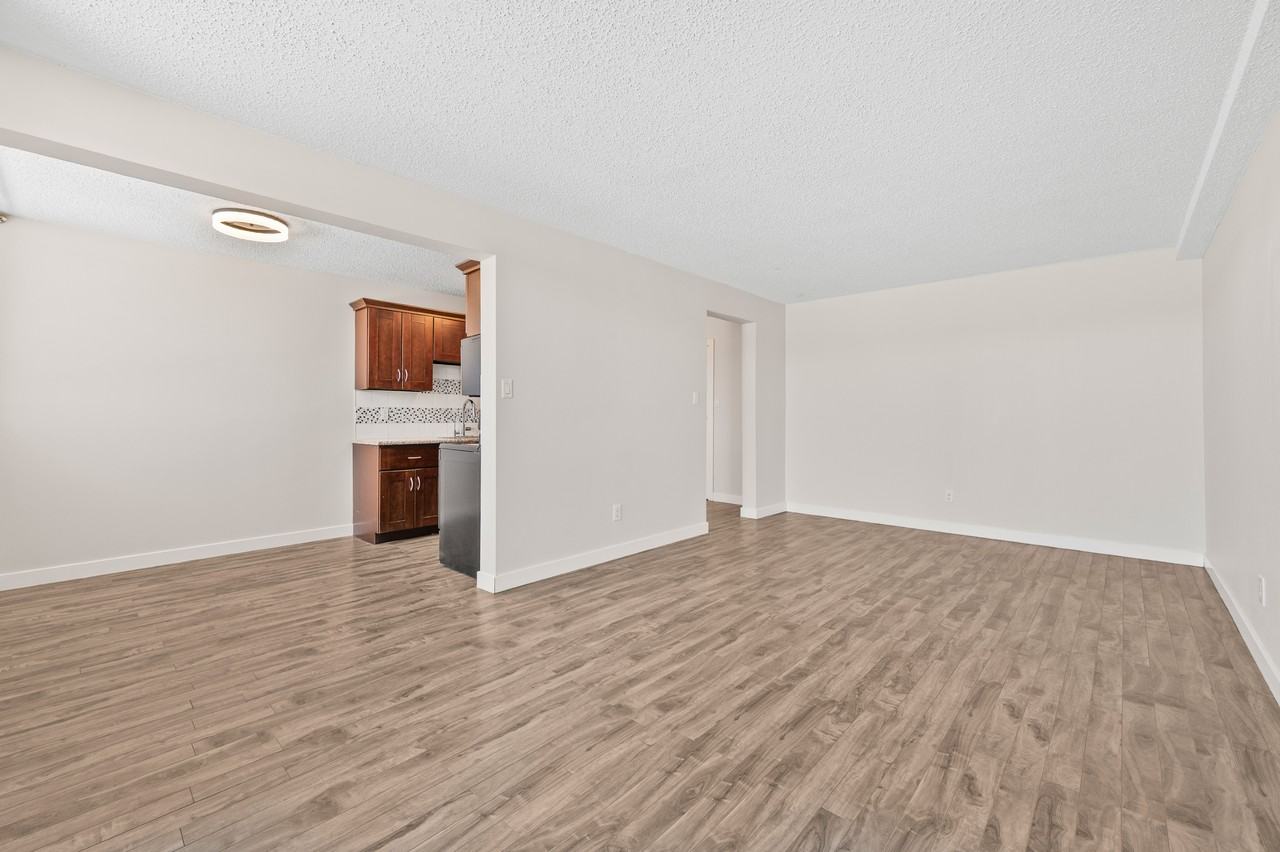 Alture Waterfront - Photo 7 of 26