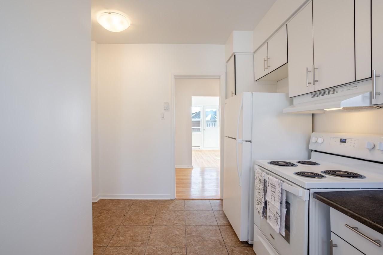 265 Riverside - Photo 3 of 23