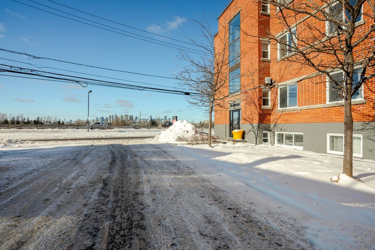 265 Riverside - Photo 6 of 19