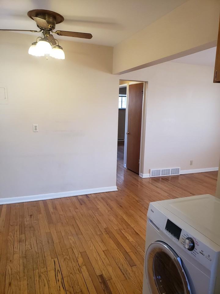 1140 Steele Street - Photo 6 of 13