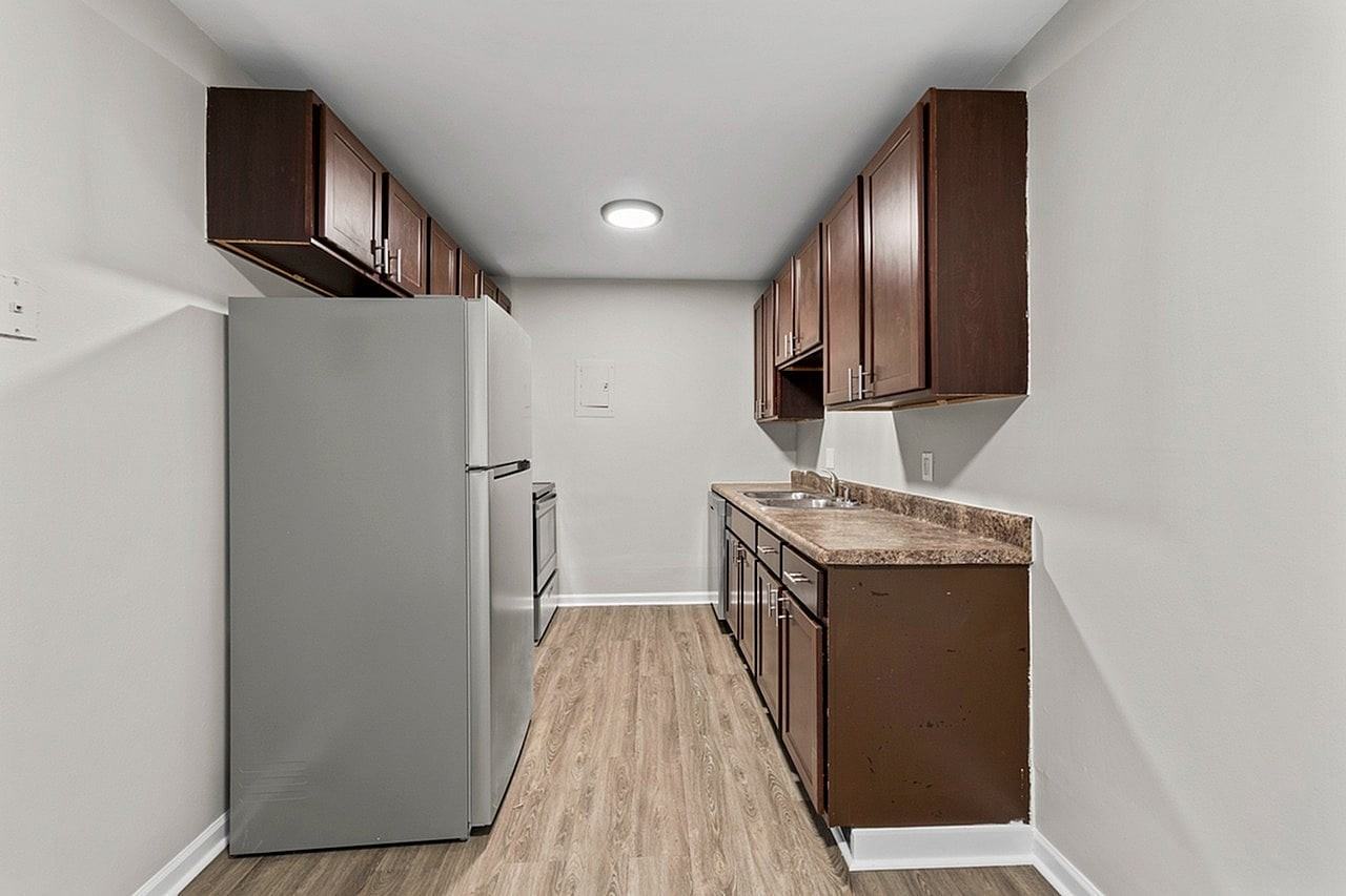 Pineview - Photo 2 of 27