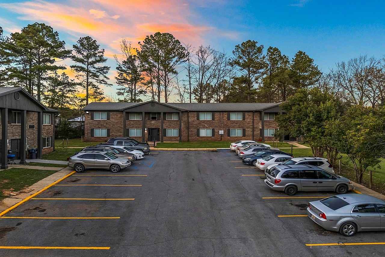 Pineview - Photo 4 of 27