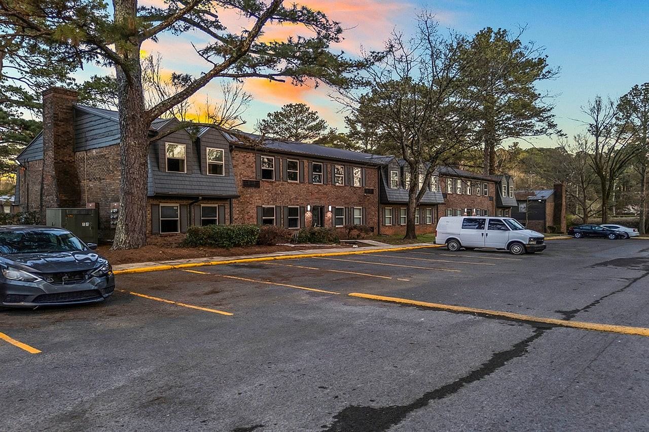 Pineview - Photo 7 of 27