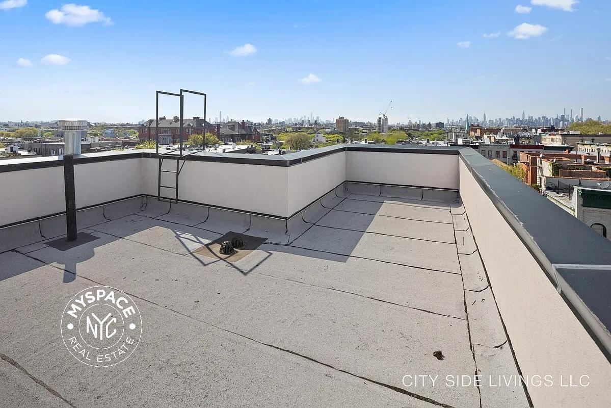 1354 Jefferson Ave #2A - Photo 6 of 7