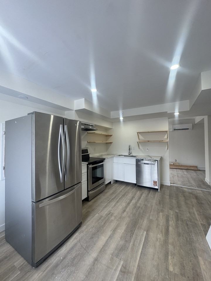 1016 Maitland Ave - Photo 2 of 6