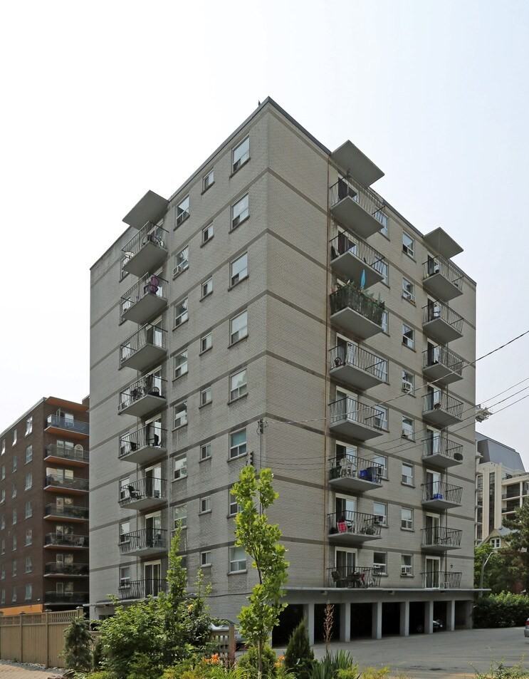 92 Robinson Street - Photo 2 of 19