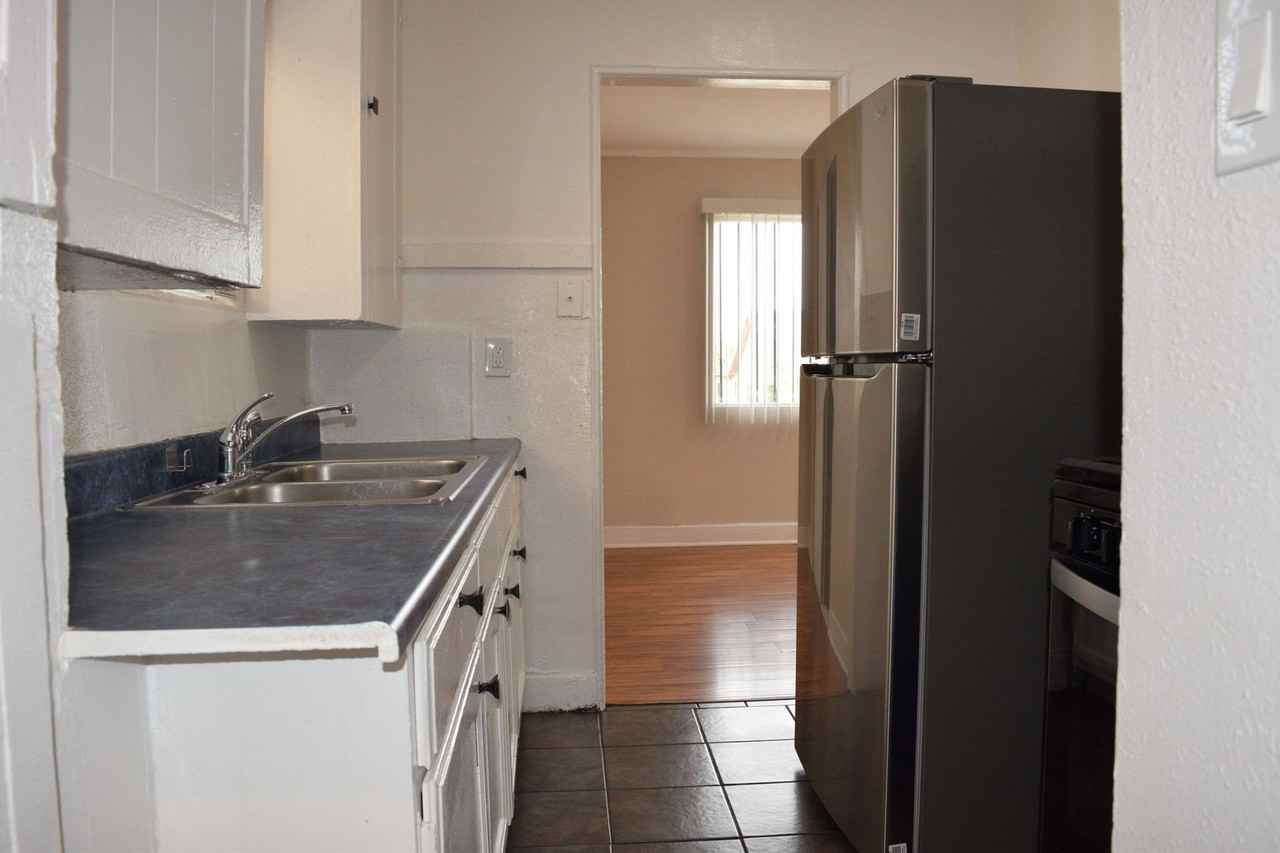 SHIRMAR 1 - Photo 6 of 11