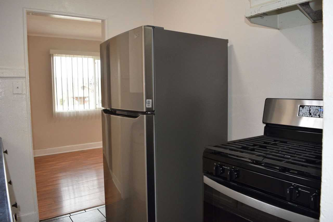 SHIRMAR 1 - Photo 7 of 11