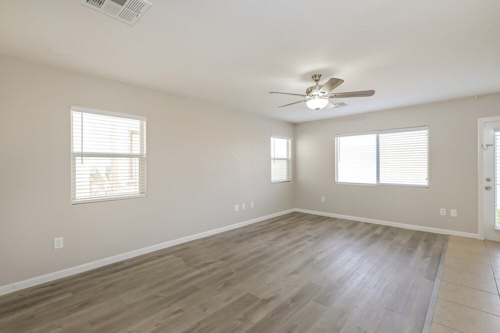 6528 Blessed Thistle Ave - Photo 6 of 20