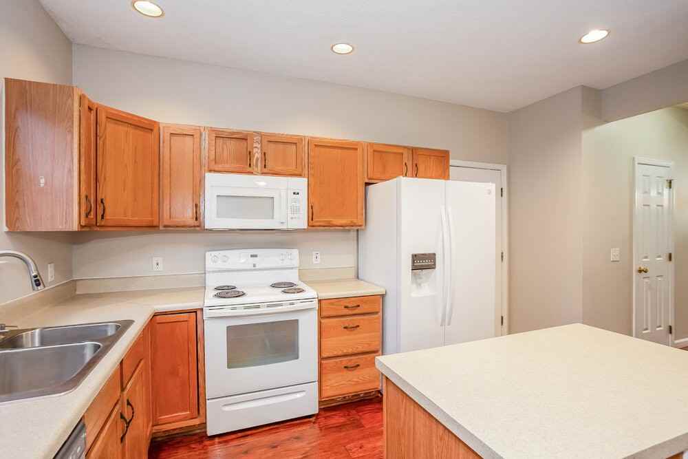 7640 Lady Bank Dr - Photo 7 of 17