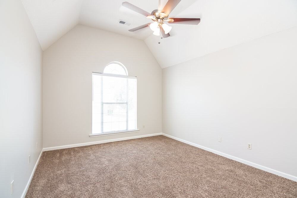 5636 Sycamore Woods Dr - Photo 6 of 15