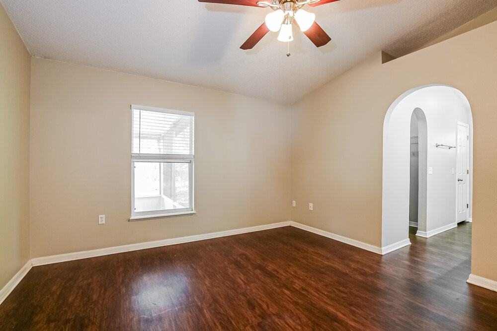 3047 Elbib Dr - Photo 3 of 16