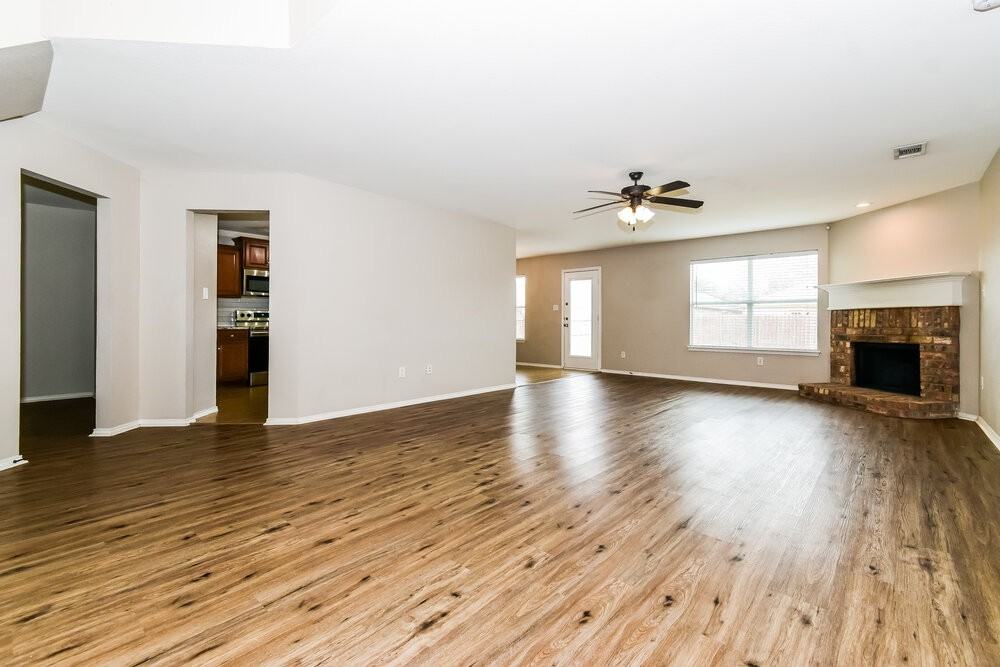 908 Matthew Ln - Photo 6 of 17
