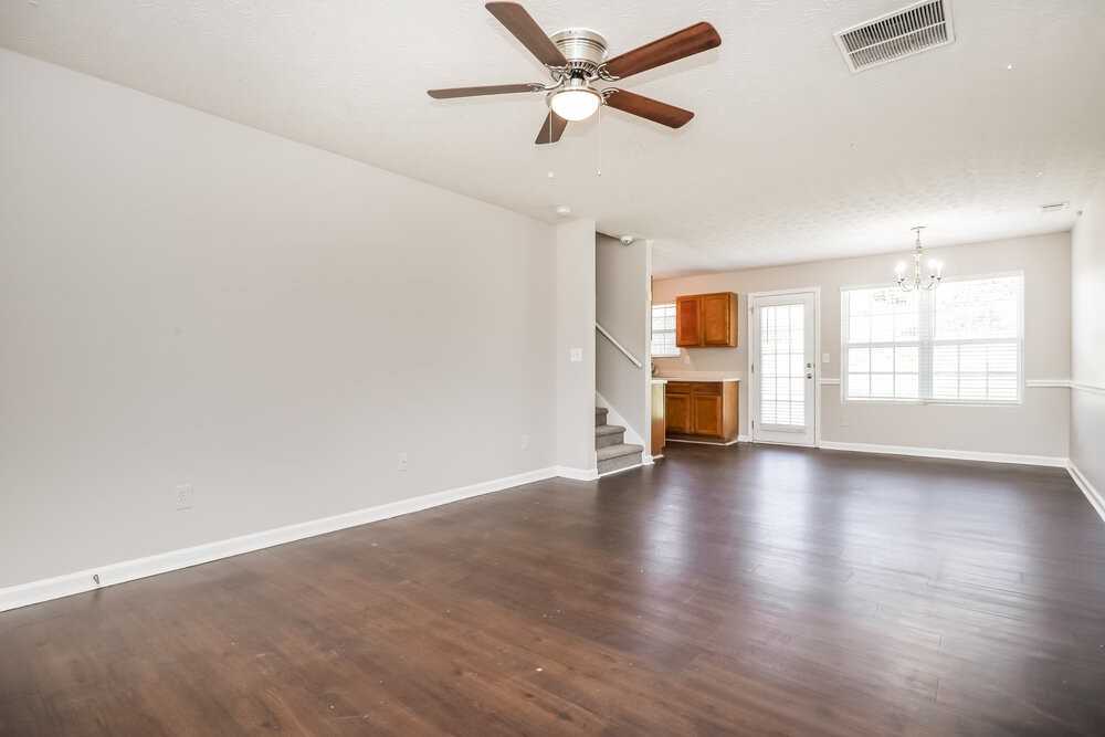 6075 Flagstaf Walk - Photo 5 of 17