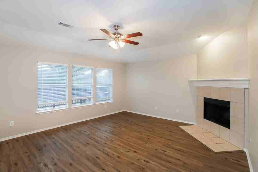 2628 Fondren Rd - Photo 3 of 16