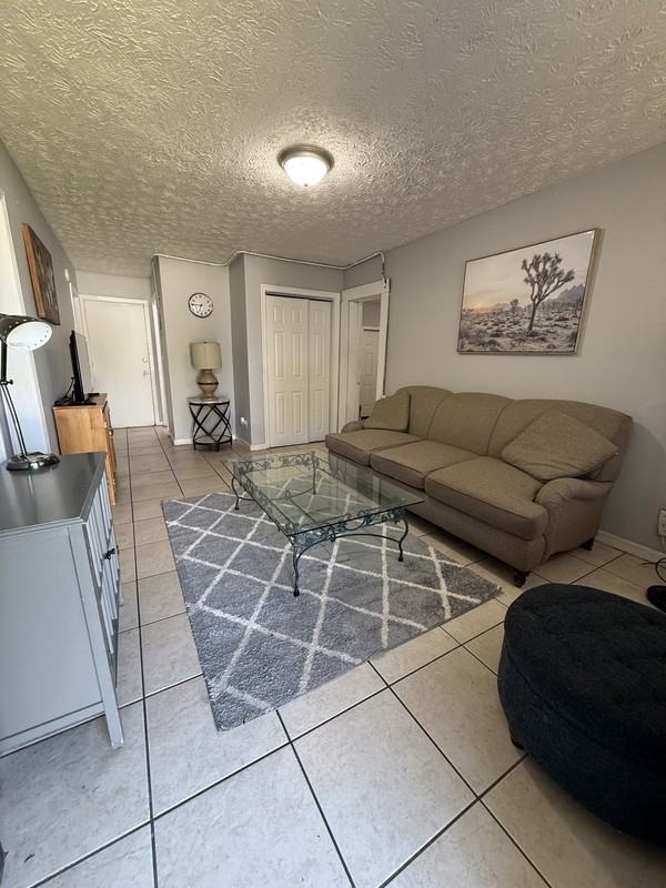 5222 Lexington Ave - Photo 2 of 14