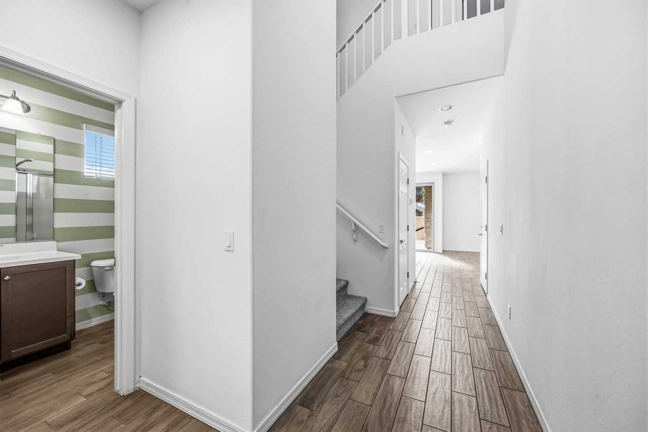 668 North Sparrow Court - Photo 2 of 31