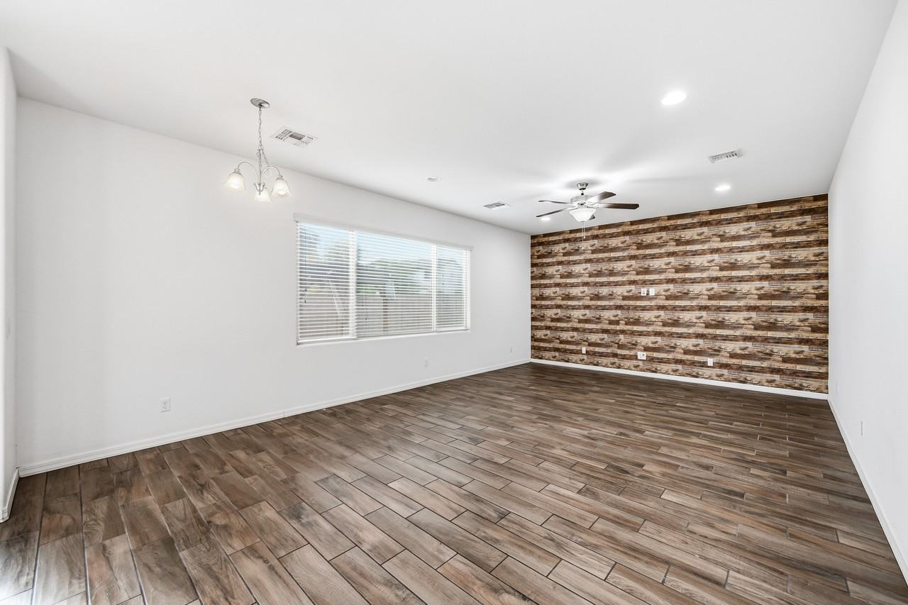 668 North Sparrow Court - Photo 4 of 31