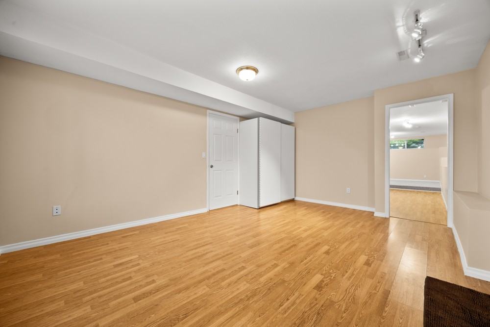 2637 Panorama Drive #bsmt - Photo 5 of 19