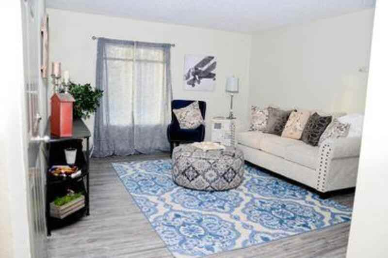 7418 Nw 10th St - Photo 2 of 5