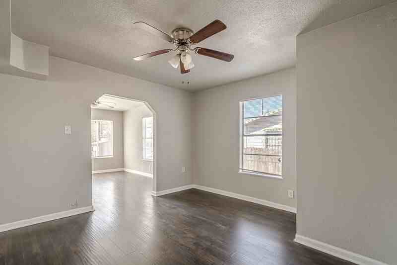 2323 Arbor Pl - Photo 6 of 25