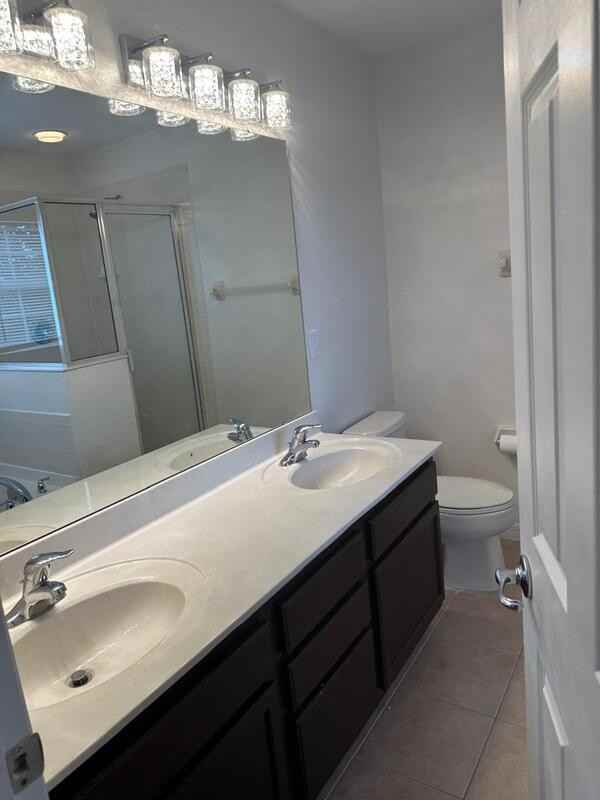 9189 Camden Gardens St - Photo 7 of 27