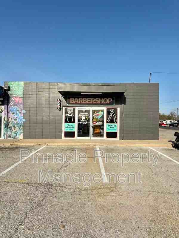 2403 W Avenue N - Photo 2 of 16