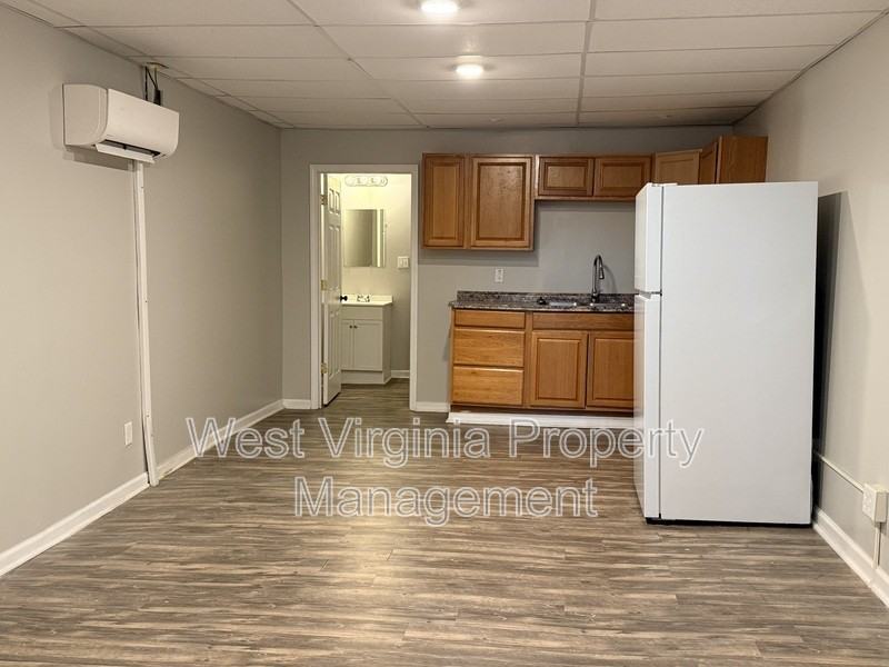 847 Mercer St #4 - Photo 3 of 7