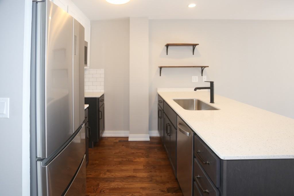 5910 N Sheridan Rd #404 - Photo 2 of 20